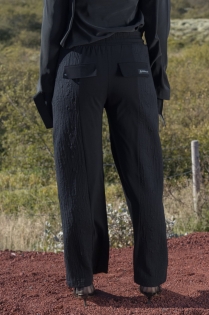 1 Spodnie czarne ze strukturami eleganckie szerokie (10).jpg