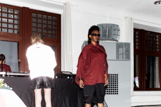 BOLD ICON bluzka burgundowa synthetic oversize (6).jpg
