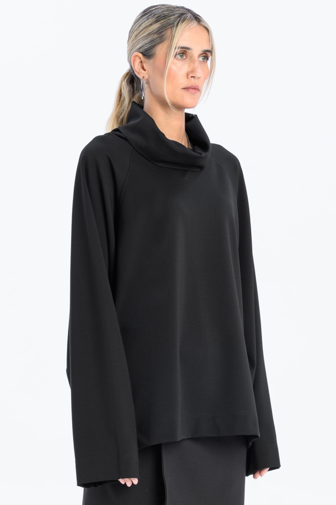 Bluzka z tubą oversize czarna rayon synthetic oddychająca (7).jpg