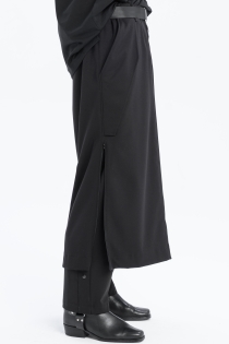 Spódnica synthetic oversize czarna ołówkowa z rozporkami rozpinana gothic długa (2).jpg