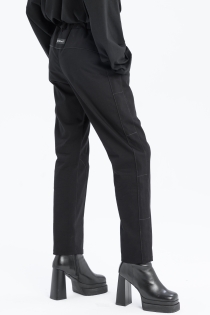 Spodnie dopasowane synthetic czarne garniturowe eleganckie casual do biura z przeszyciami made in poland (9).jpg