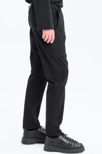 Spodnie dopasowane synthetic czarne garniturowe eleganckie casual do biura z przeszyciami made in poland (1).jpg