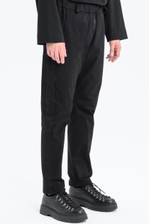 Spodnie dopasowane synthetic czarne garniturowe eleganckie casual do biura z przeszyciami made in poland (3).jpg