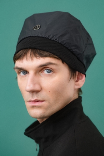Double Contrast hat