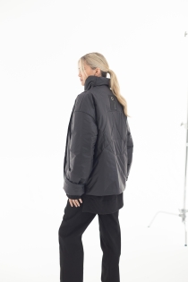 Kurtka przejściowa zimowa climashield na zimę lekka oversize synthetic eco recycled (23).jpg