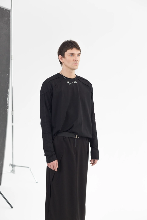 Spódnica synthetic oversize czarna ołówkowa z rozporkami rozpinana gothic długa (1).jpg