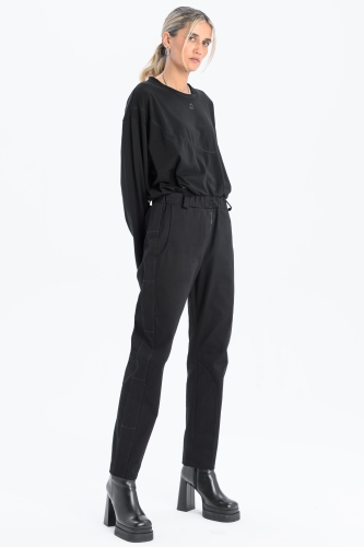 Spodnie dopasowane synthetic czarne garniturowe eleganckie casual do biura z przeszyciami made in poland (10).jpg