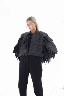 Spodnie dopasowane synthetic czarne garniturowe eleganckie casual do biura z przeszyciami made in poland (7).jpg