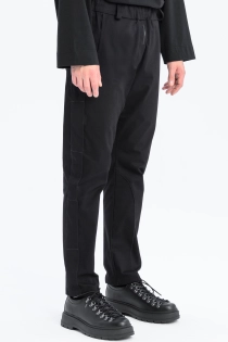 Spodnie dopasowane synthetic czarne garniturowe eleganckie casual do biura z przeszyciami made in poland (3).jpg