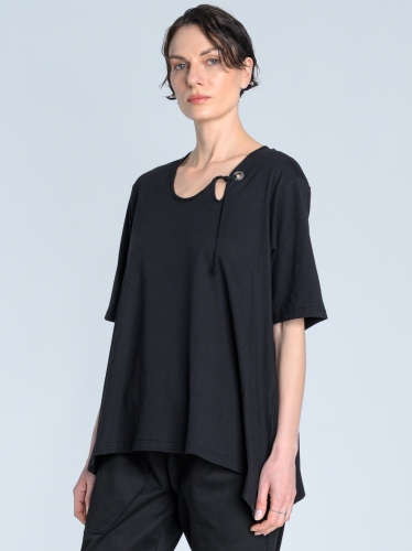 SS26 bluzka w literę A delikatna bawełna organiczna_0005_KJ6_8797 copy.jpg