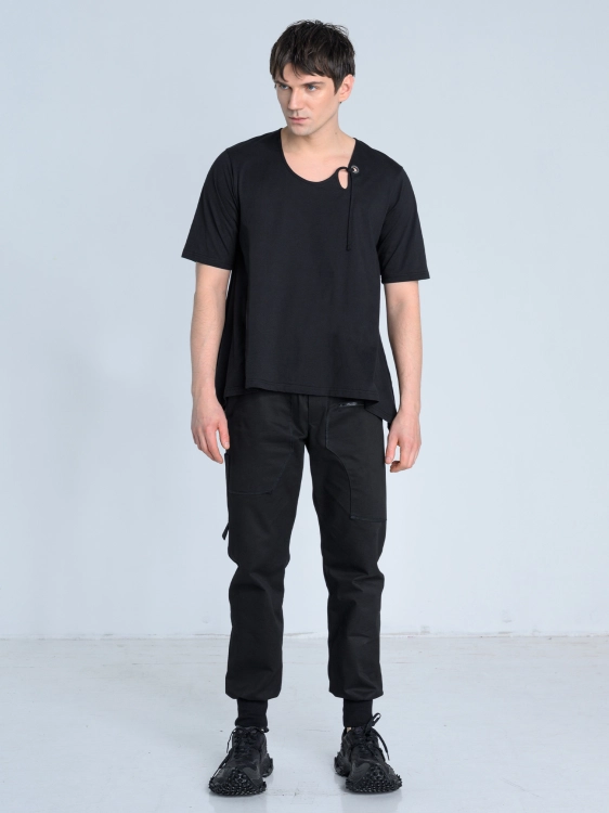 SS26 t-shirt męski z dekoltem oversize lekki na lato czarny_0000_KJ6_9747.jpg
