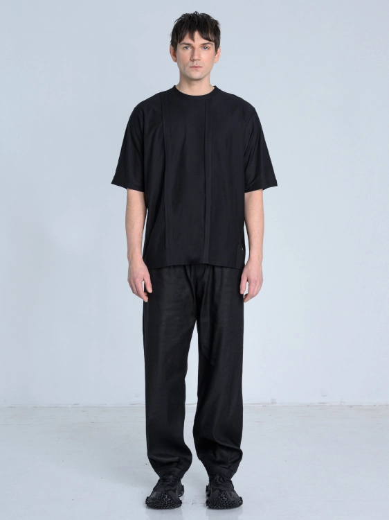 SS26 t-shirt dopasowany z pasami_0004_KJ6_9224.jpg