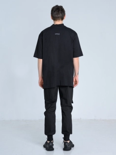 SS26 t-shirt organiczna bawełna z linorytem czarny nadruk made in Poland_0003_KJ6_9500.jpg