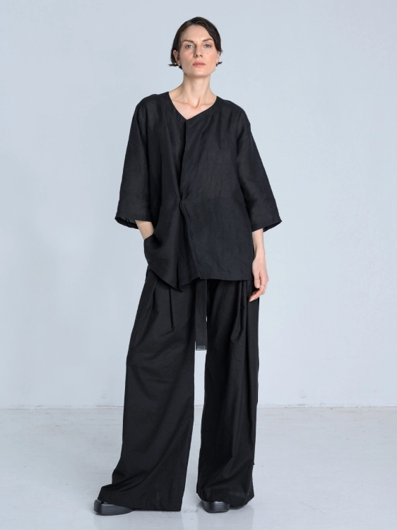 SS26 bluzka koszulowa len damska oversize made in poland czarna_0004_KJ6_0584.jpg