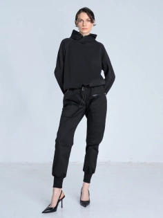 SS26 bluza z lekkiej dzianiny made in Poland_0000_KJ6_8969.jpg