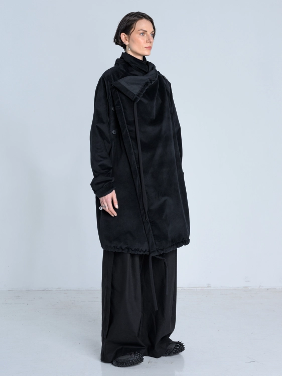 SS26 płaszcz lekki aksamit welur bluza długa_0002_KJ6_0689.jpg
