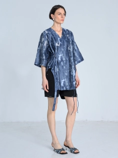SS26 bluzka kimonowa niebieska pattern bawełna_0005_KJ6_9790.jpg