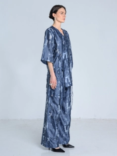 SS26 komplet wyjściowy niebieski synthetic garnitur kimono_0007_KJ6_9878.jpg