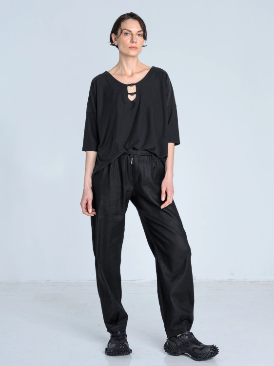 SS26 bluzka modal lejąca z dekoltem oversize_0005_KJ6_9087.jpg