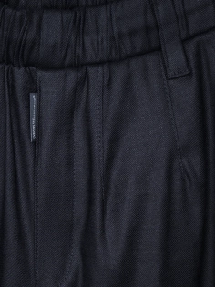 packshot2.jpg