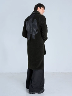 SS26 płaszcz redesign wełniany butelkowa zieleń_0008_KJ6_9924.jpg